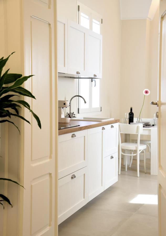 Palazzo Rudiae -Duomo Apartment Lecce Bagian luar foto